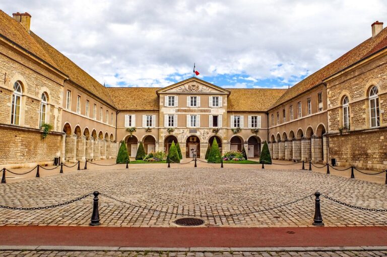Pourquoi visiter les abbayes cisterciennes de la Bourgogne ?