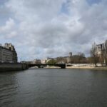 Comment flâner le long des quais de Seine à Paris ?