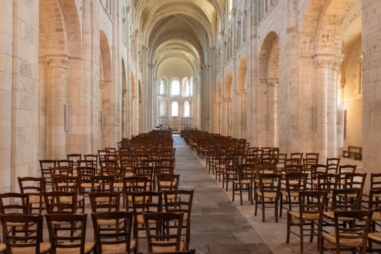 Pourquoi visiter les églises romanes de la Bourgogne ?