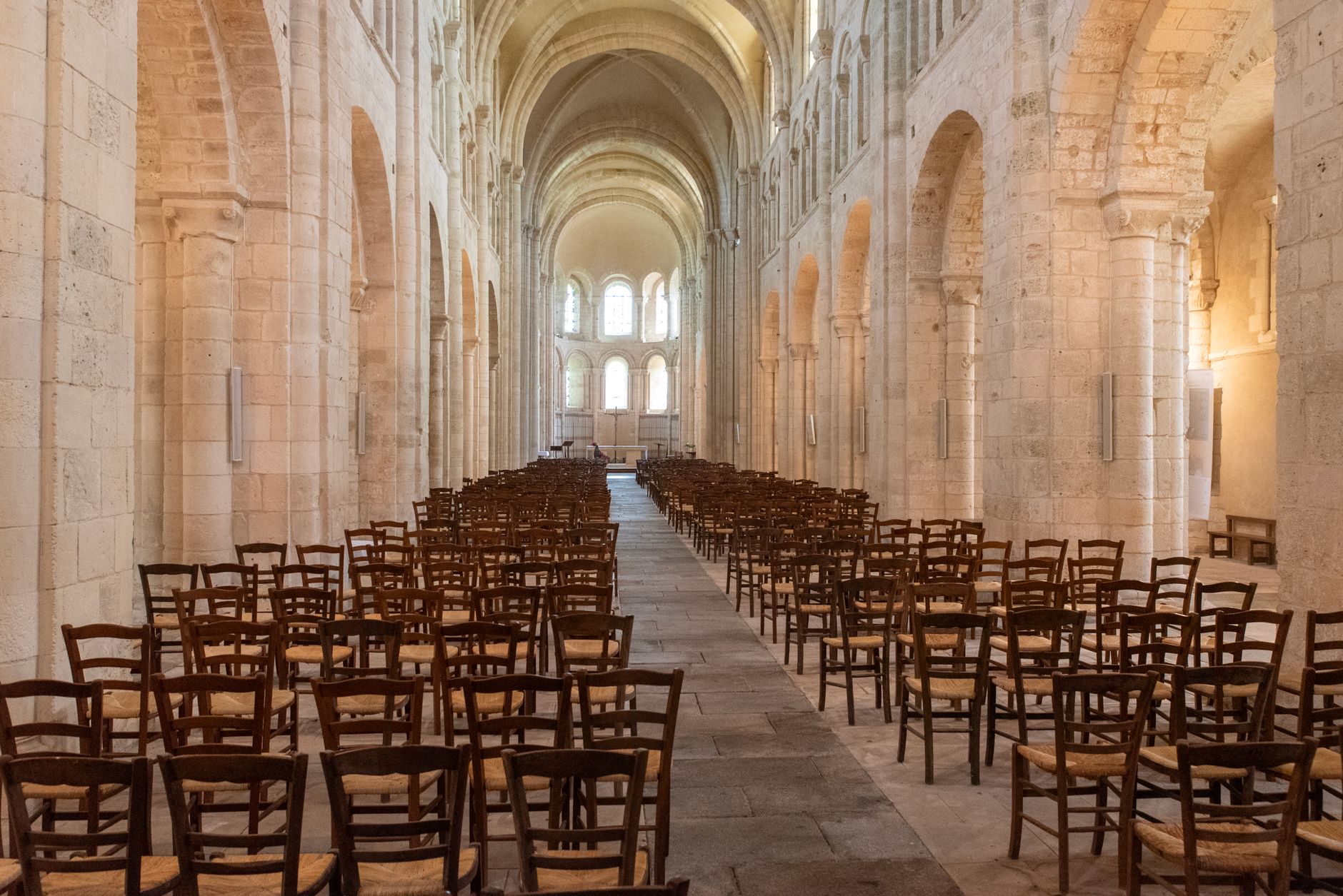 Pourquoi visiter les églises romanes de la Bourgogne ?
