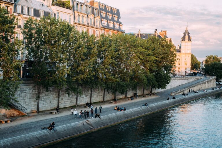 Envie de naviguer sur la Seine à Paris ?