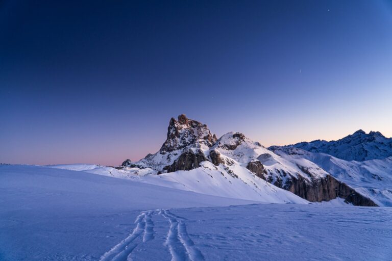 Prêt à découvrir les vallées enneigées des Pyrénées ?