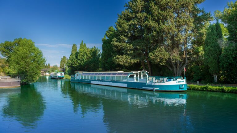 Comment naviguer sur le canal du Midi en péniche ?
