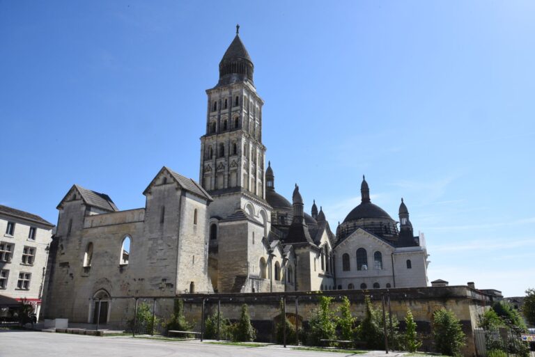 Pourquoi visiter les églises romanes du Périgord ?